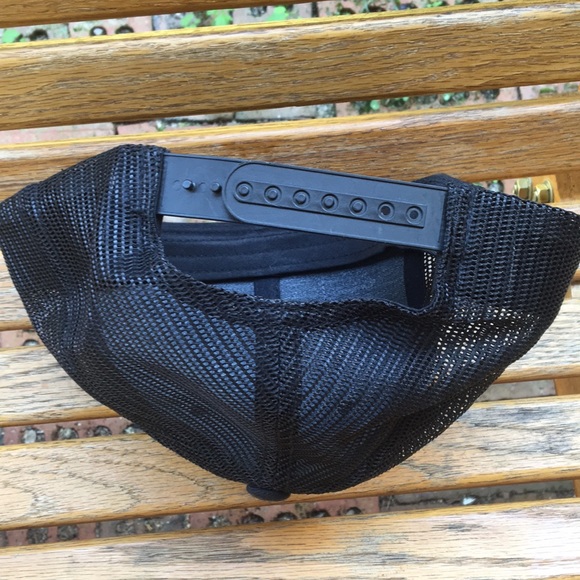 Hyperflex wetsuits SnapBack hat flat brim black mesh back cap - Picture 6 of 9